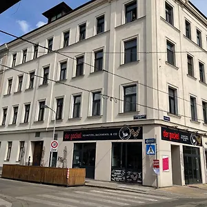 Apartment Gesamte Unterkunft Im Zentrum Von Top 27, Wien